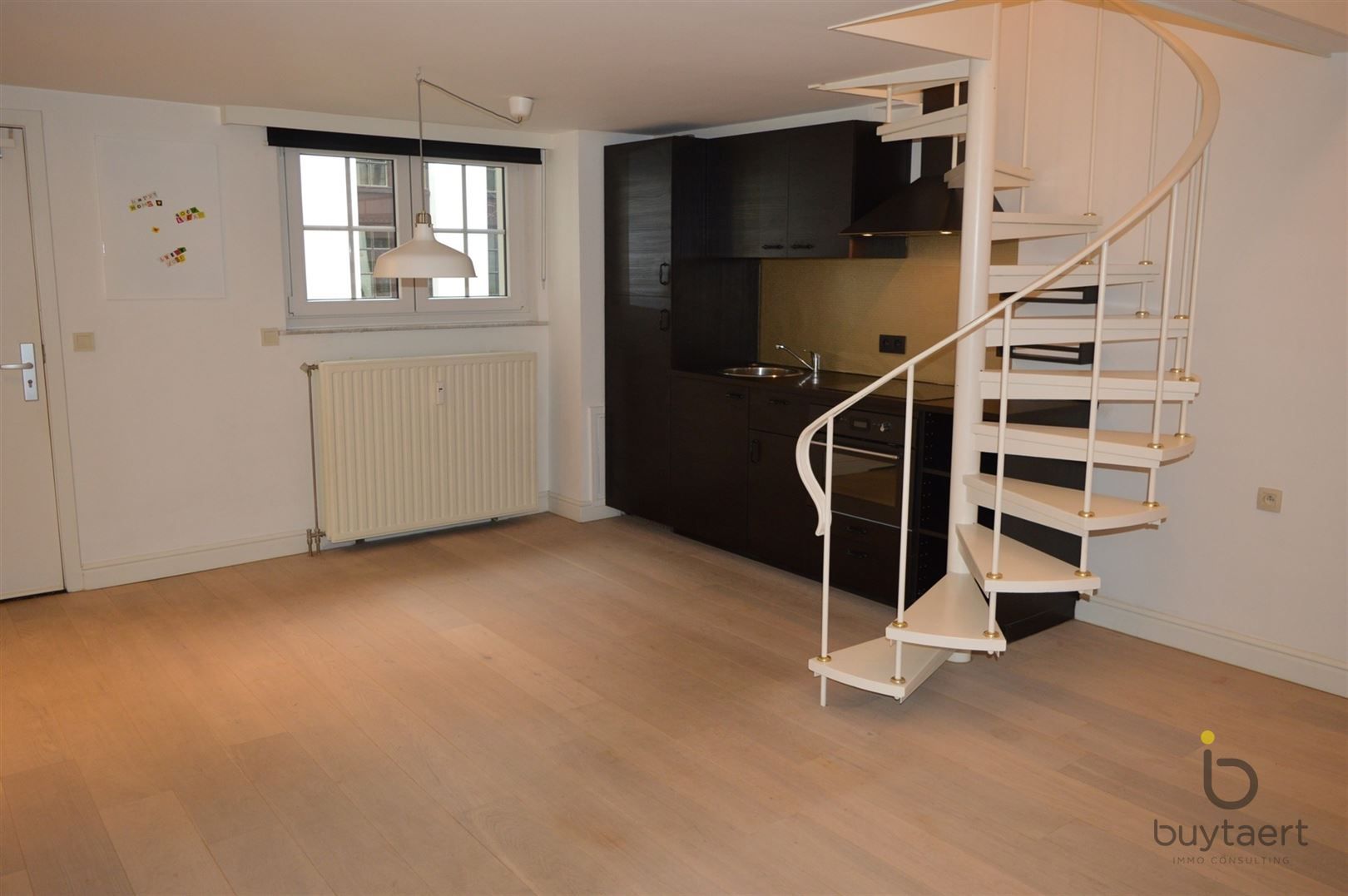 Toffe gemeubelde studio op prachtige locatie! foto 9