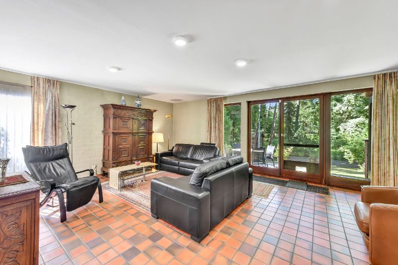 Zeer rustig gelegen villa van 245m² in moderne stijl op 14 are palende aan golfdomein foto 6