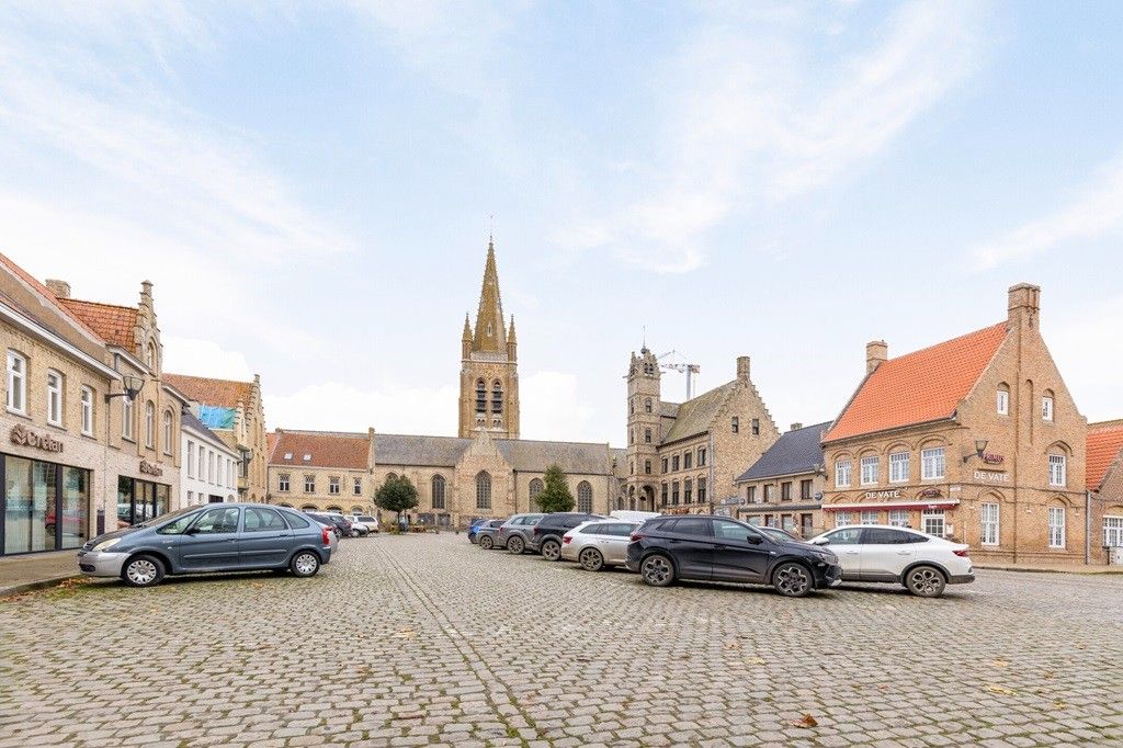 LO: Te renoveren burgerhuis met typische indeling en authentieke elementen, 3 ruime slaapkamers, geïsoleerde zolder en zonnig tuintje op 224m² grondoppervlakte. foto 23