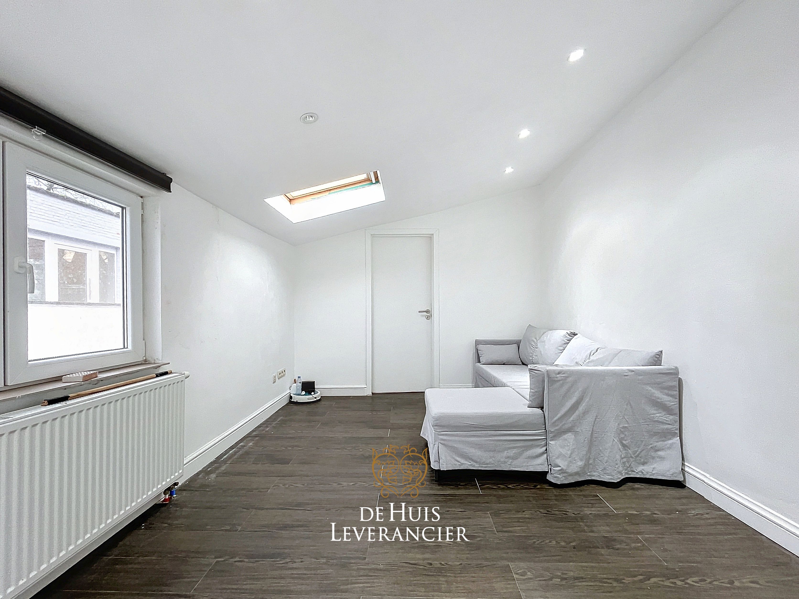 RUIME woning te koop (8 slpks, 2 badk) die ook perfect als tweewoonst kan dienen foto 33