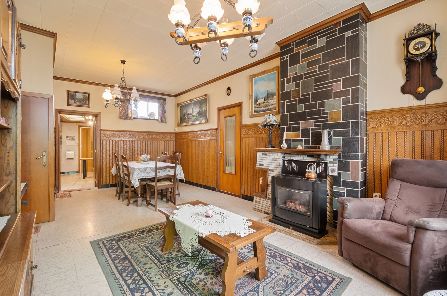 Ruime woning met 3 slaapkamers foto 4