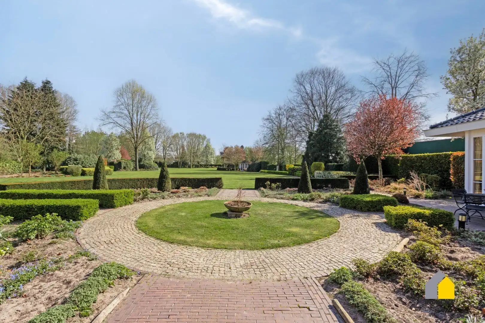 Tijdloze, stijlvolle villa met parktuin op toplocatie. foto 36