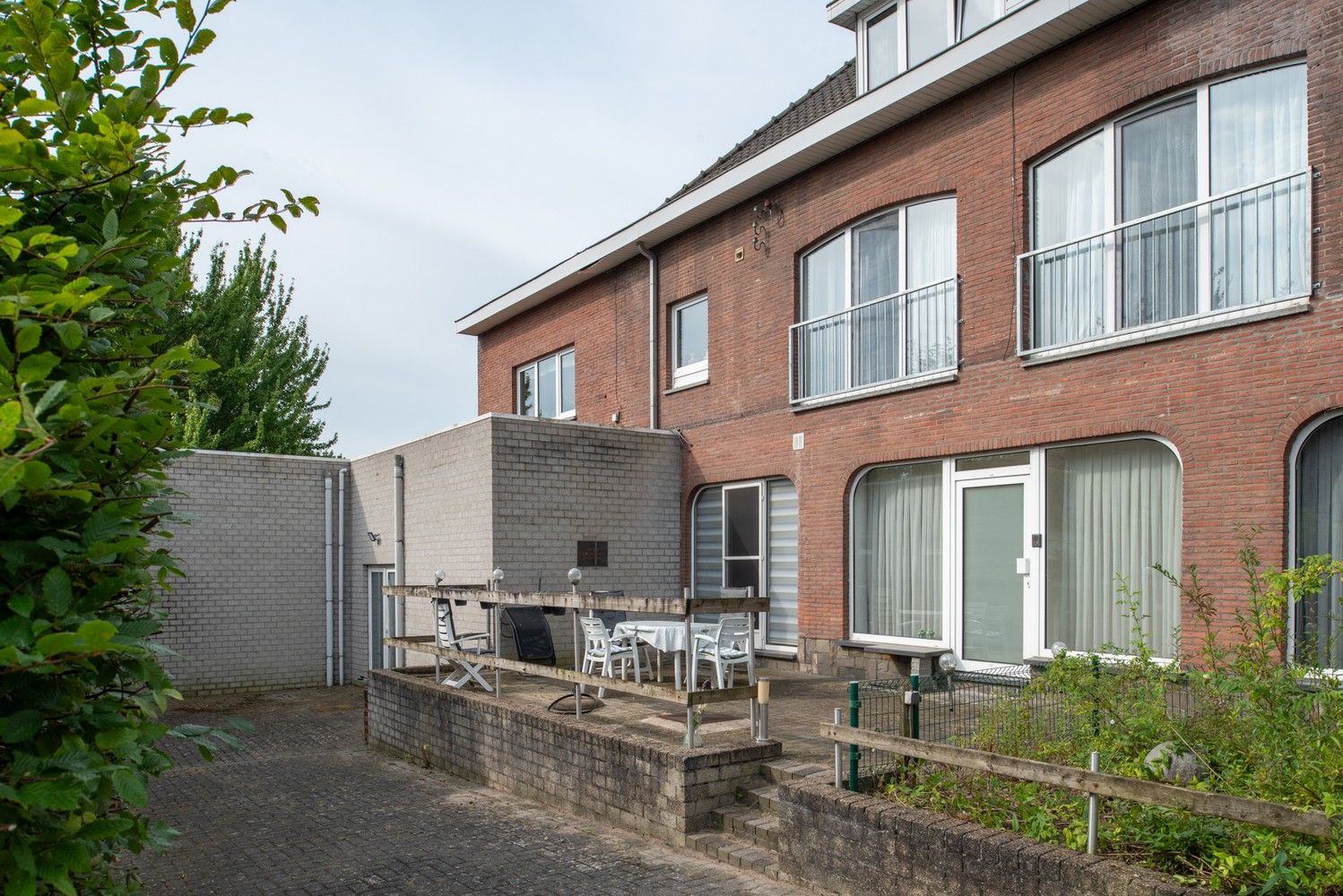 Gebouw bestaande uit een handelsgelijkvloers en 2 appartementen! foto 67