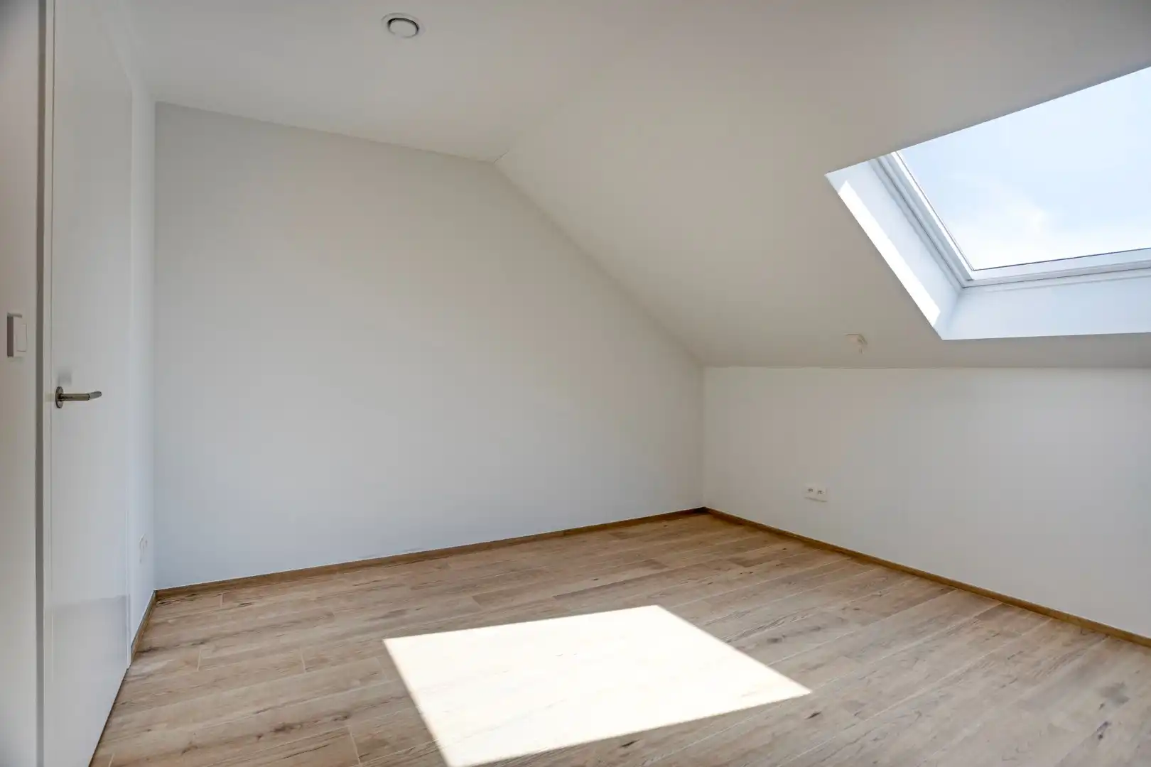 Gerenoveerd ruim en lichtrijk appartement met 2 slaapkamers - EPC  72Kwh/m² foto 15