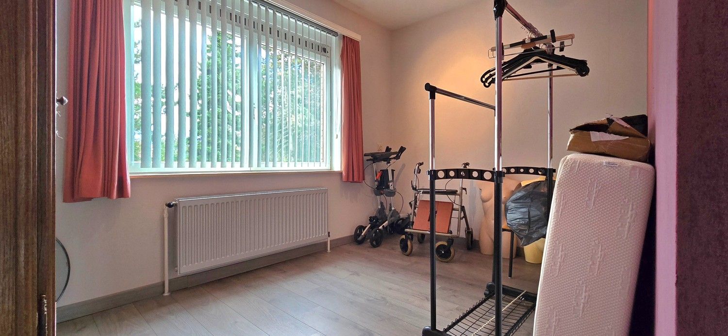 TE KOOP : goed onderhouden 3-gevelwoning, gelegen in een residentiële wijk, vlakbij het centrum van Sterrebeek. foto 11