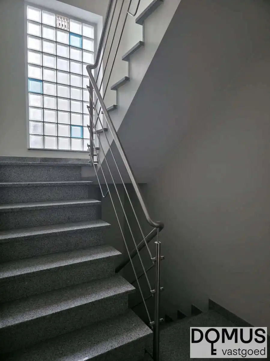 2 slaapkamer-appartement te koop in het hart van Evere foto 3