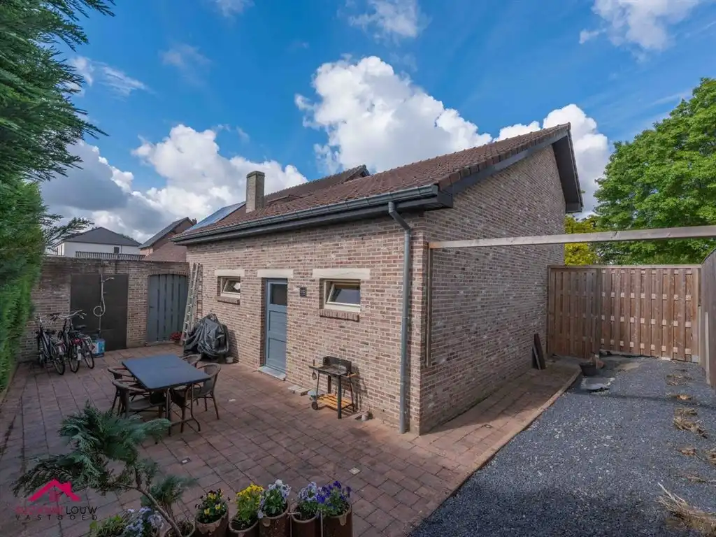 Riante vrijstaande woning met praktijkruimte foto 32