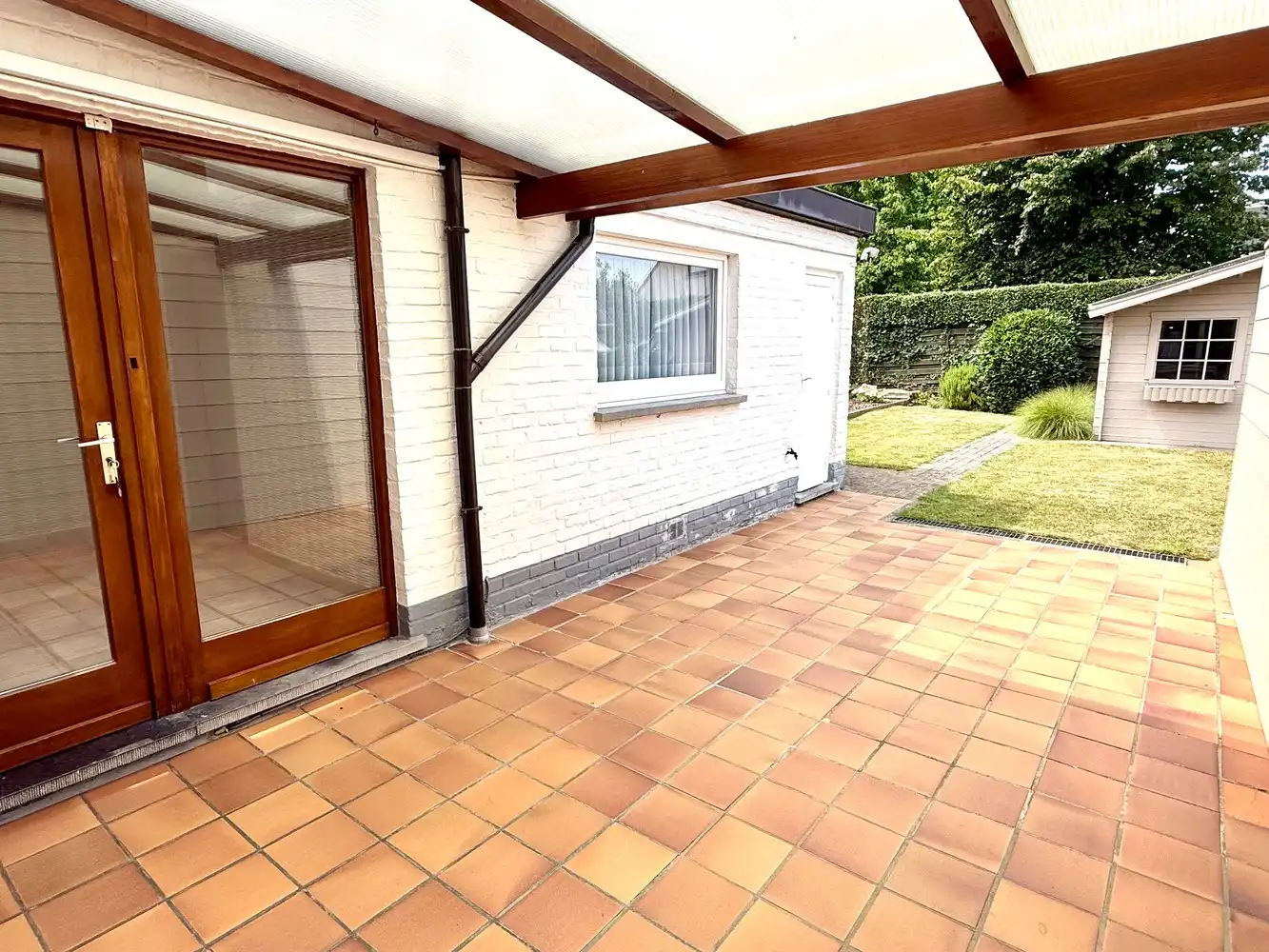 Ruime halfopen woning met garage te koop! foto 15