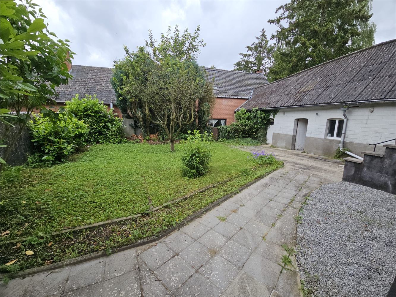 Authentieke woning met binnentuin en bijgebouw foto 21