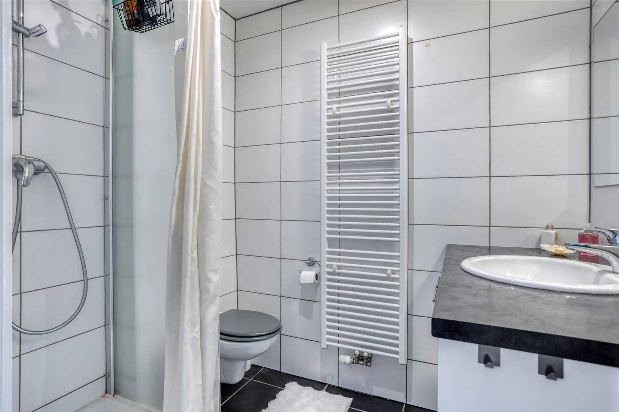 Gelijkvloers appartement met zonnige tuin (80m²) in Wilrijk foto 19