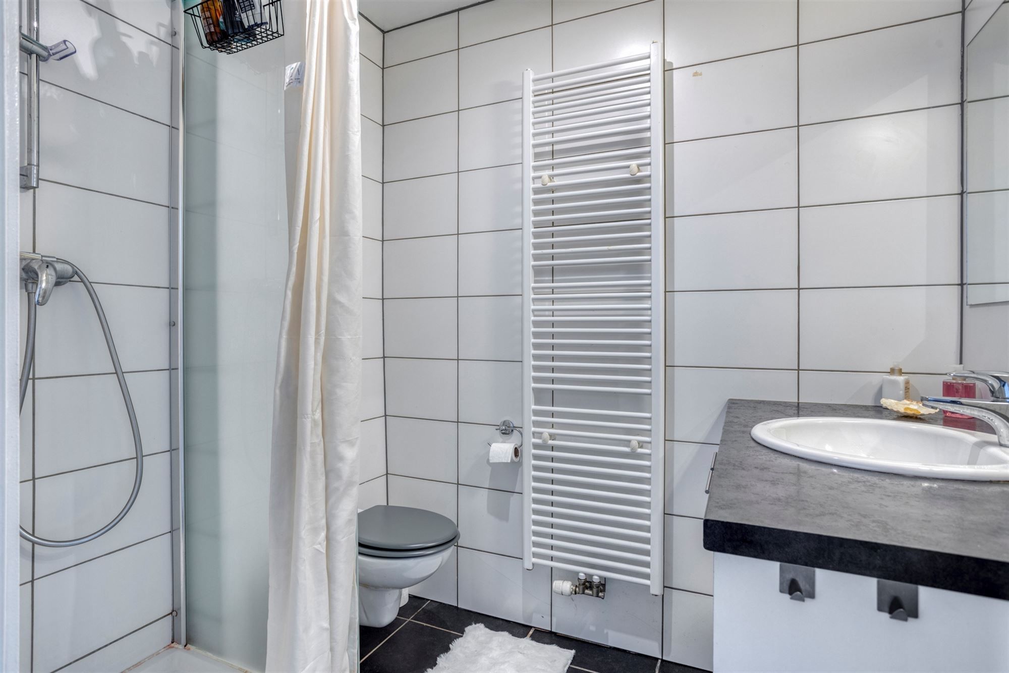 Gelijkvloers appartement met zonnige tuin (80m²) in Wilrijk foto 19