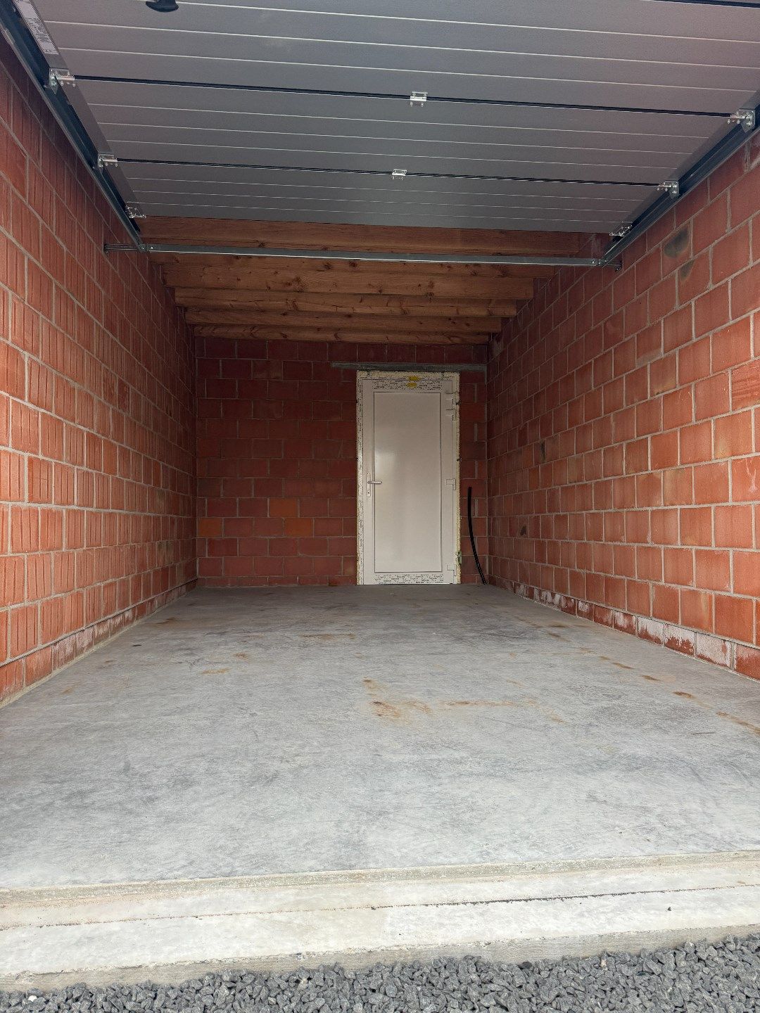 NIeuwbouwgarage te koop in Gullegem foto 3