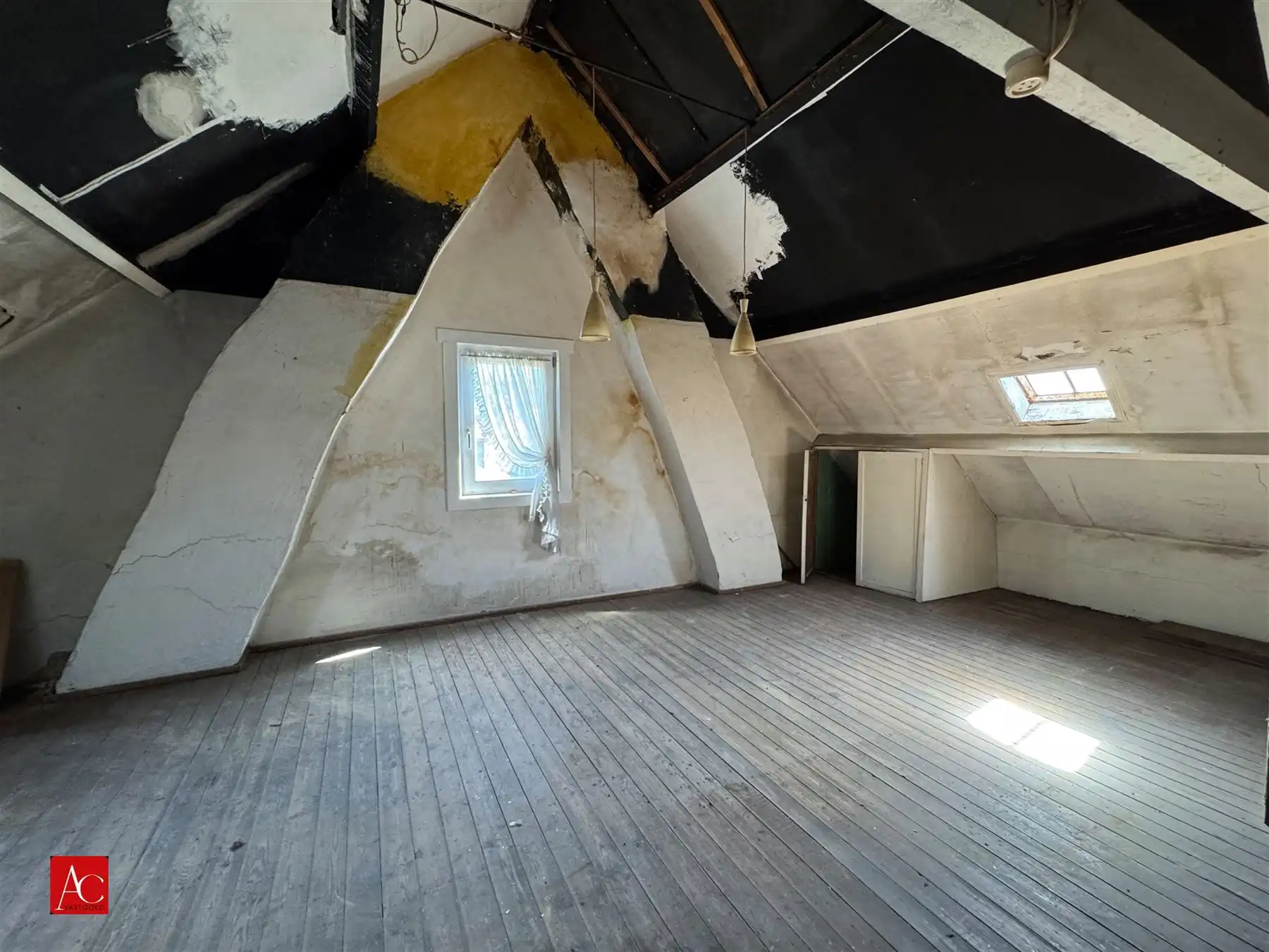 Renovatiewoning op ruim perceel of projectgrond foto 23
