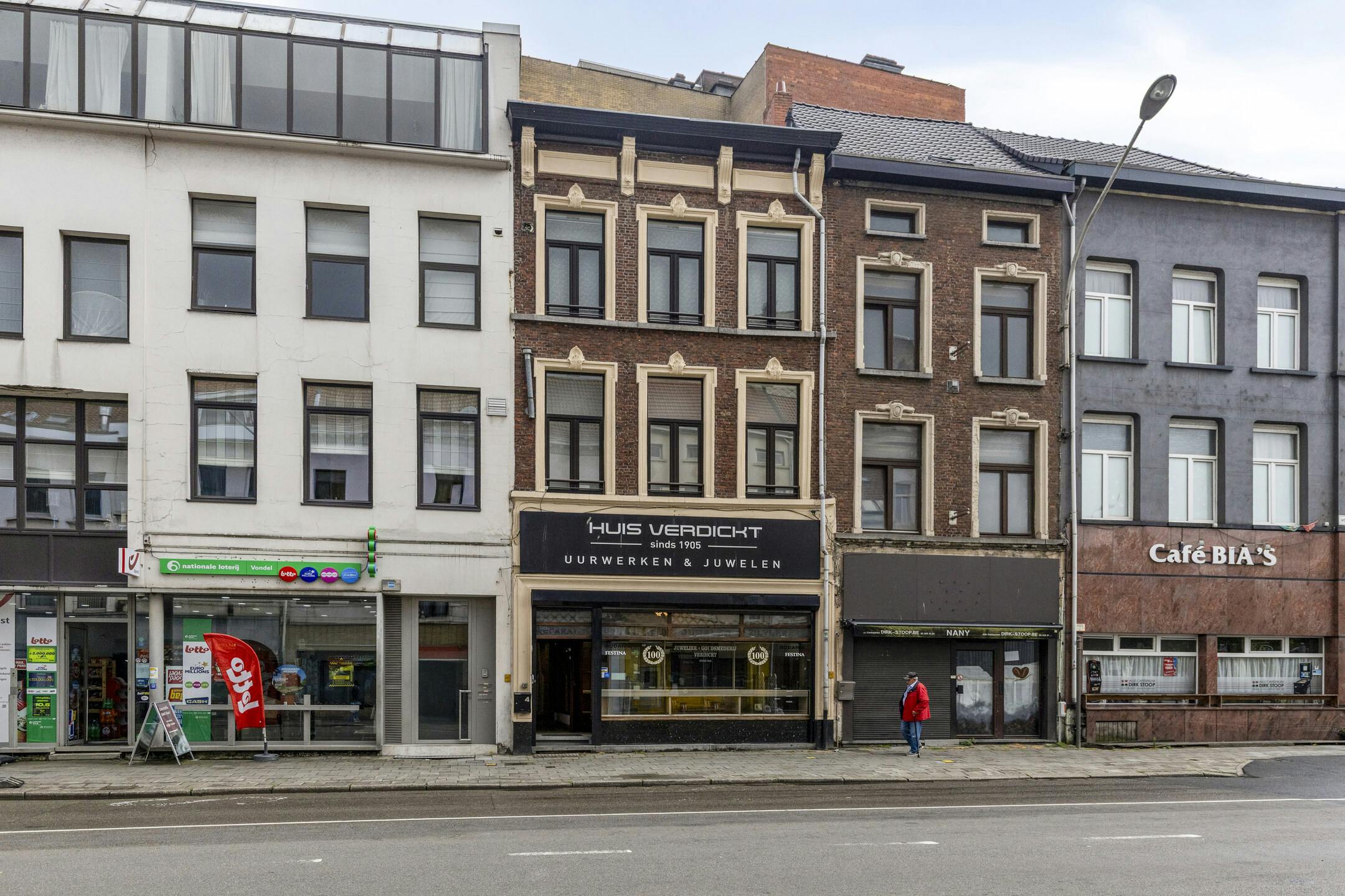 Handelshuis met achterhuis te koop in Antwerpen centrum foto 26