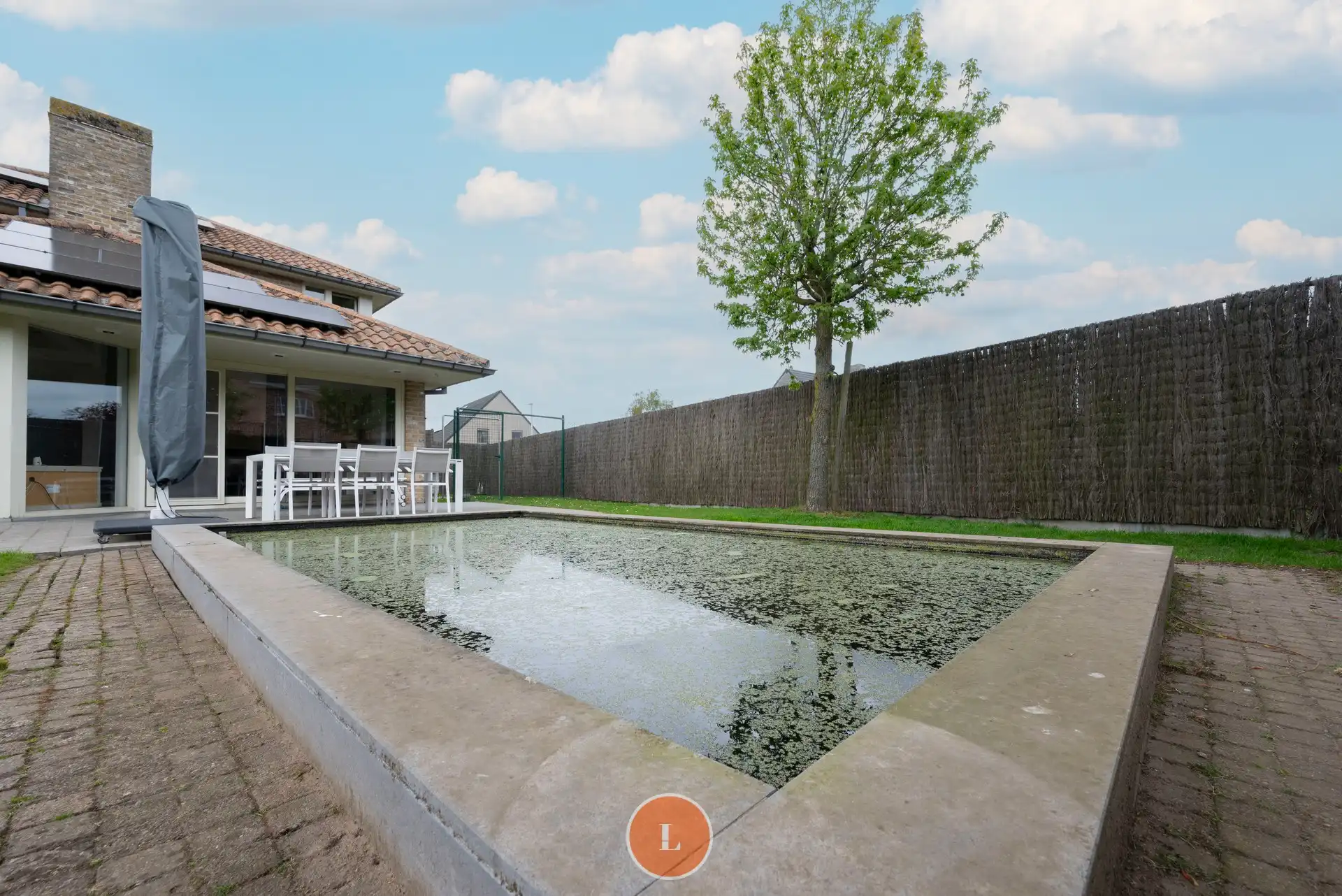 Prachtige villa met praktijkruimte en zonnepanelen op toplocatie in Menen foto 27