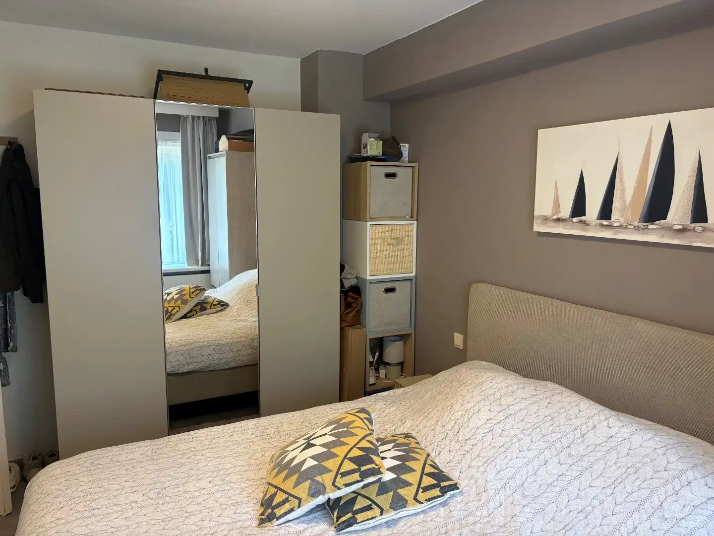 Lichtrijk knus appartement met 1 slaapkamer, niet gemeubeld foto 9