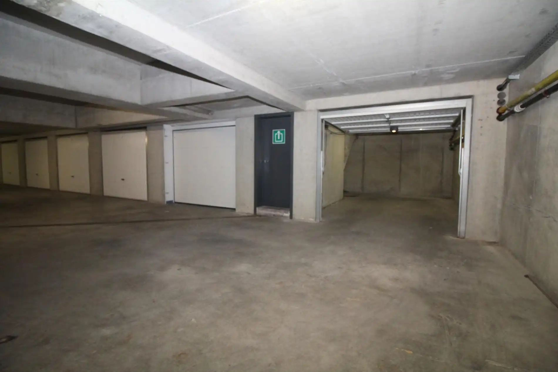 RES. SAPHIR - GARAGEBOX - ELIZABETLAAN - ZOUTE foto 2