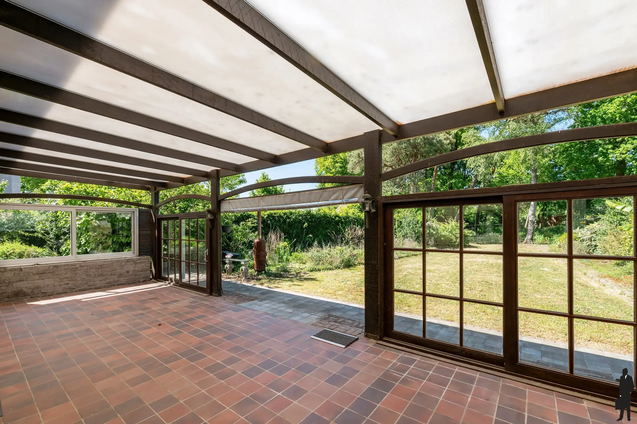 Uitzonderlijk gelegen villa nabij groen op grond van 2.785m² foto 23