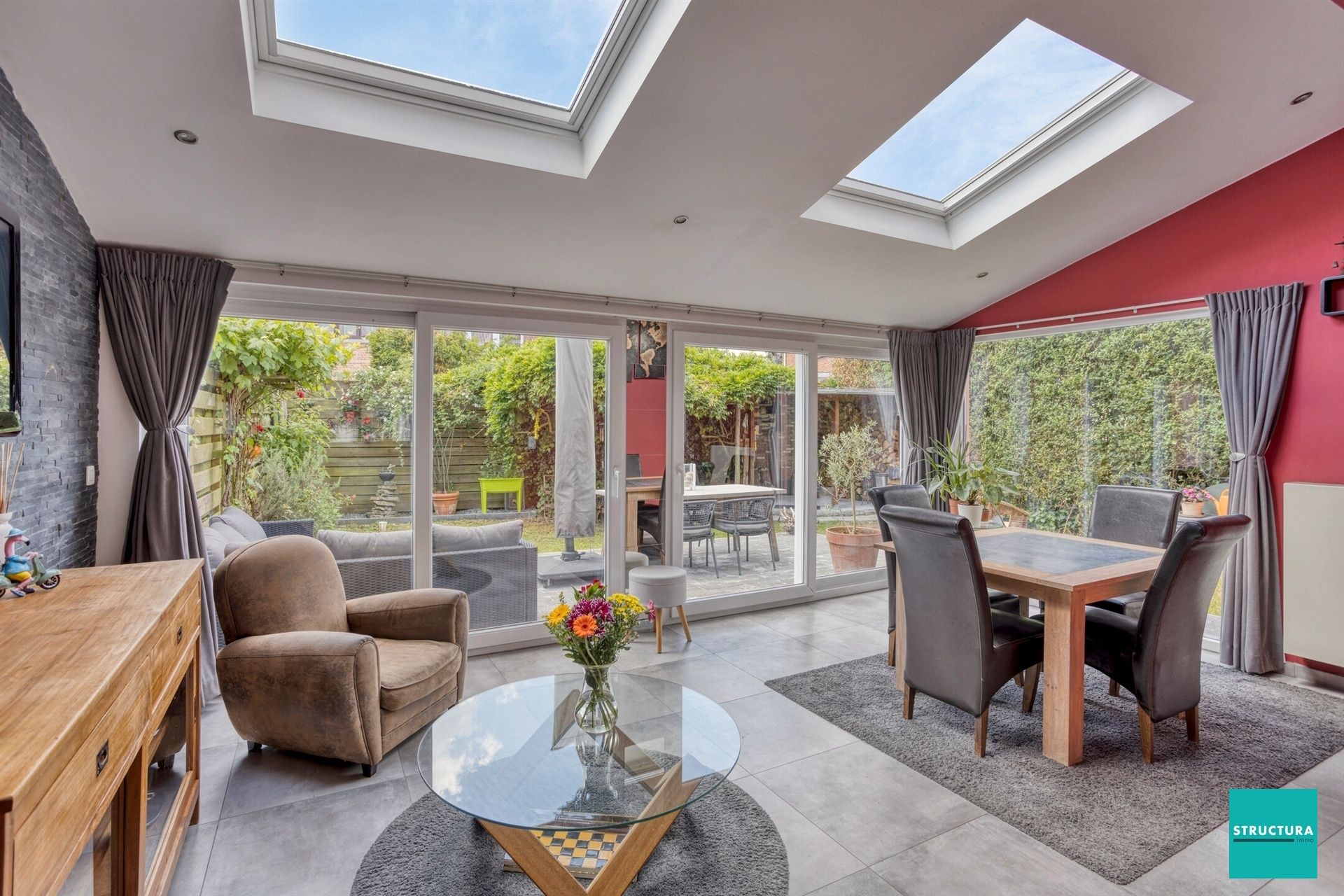 Gerenoveerde woning met 3 kamers en ZW-gerichte tuin foto 9