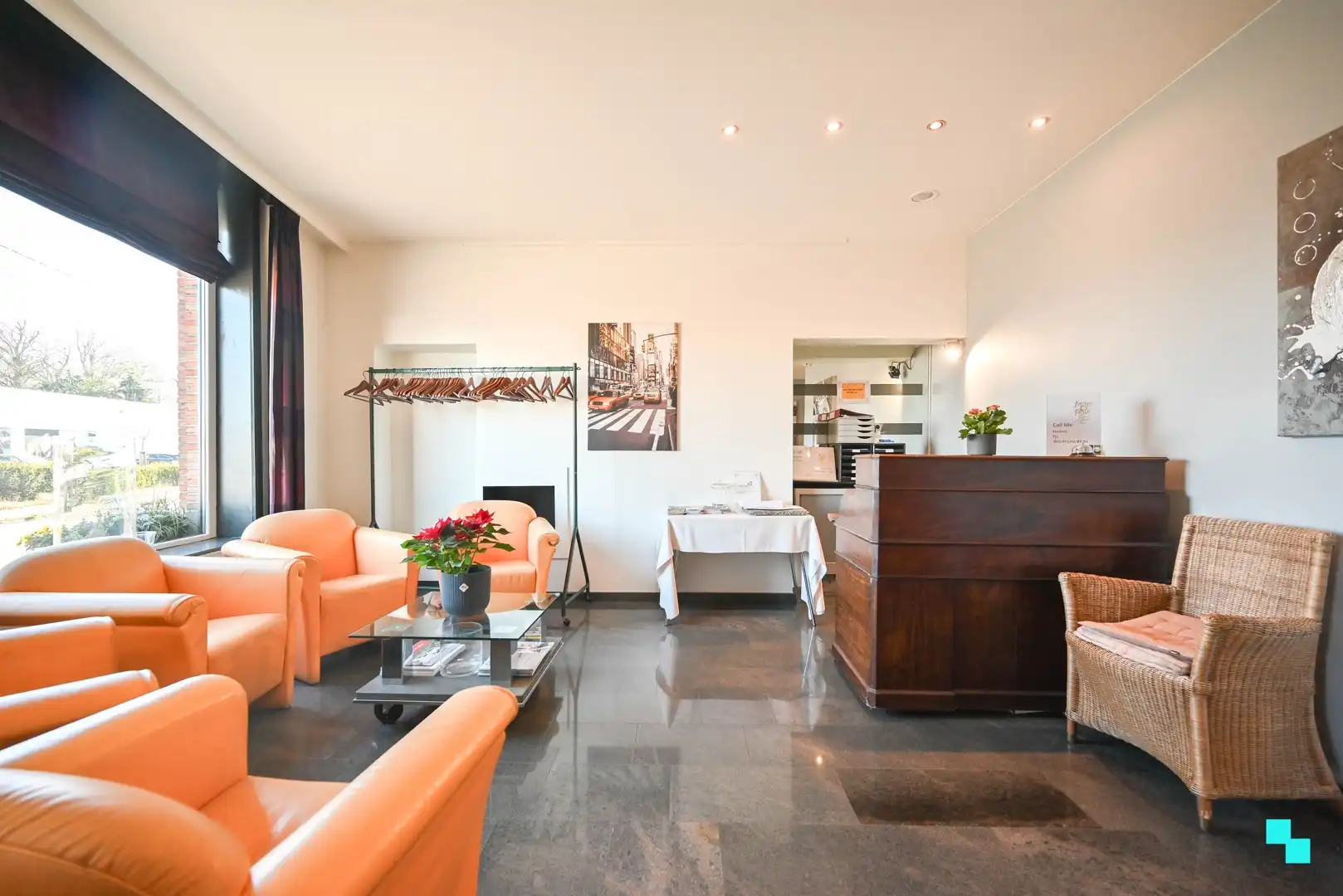 Multifunctioneel handelspand op toplocatie foto 3