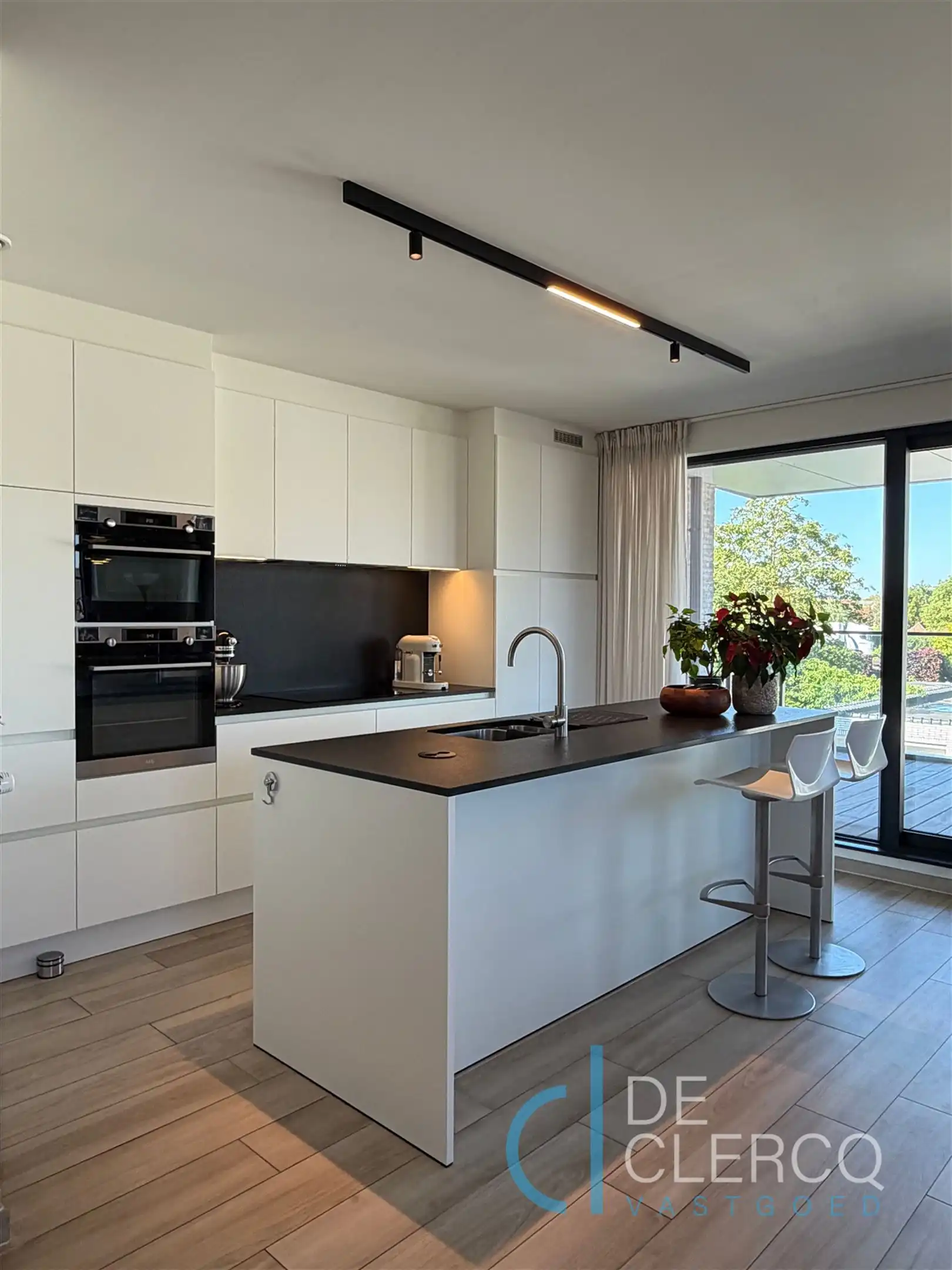 Perfect onderhouden appartement + garage te huur, Lochristi! foto 7