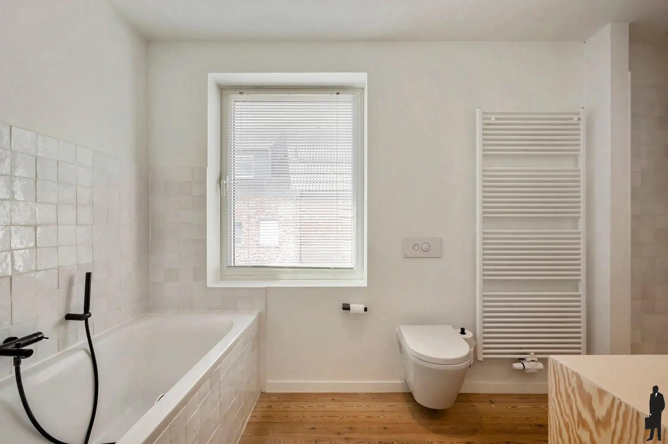 Moderne architecturale woning, gerenoveerd door Studio Noord, met oog voor detail en authenticiteit foto 28