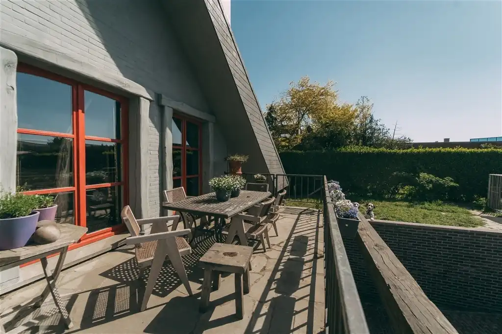 Magazijn met woning en uitbreidingsmogelijkheden foto 21