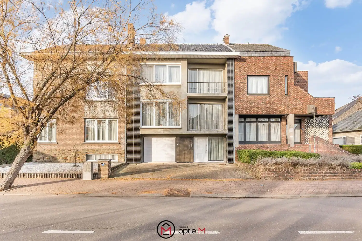 Hoofdfoto van de publicatie: Karaktervolle woning met tuin te koop in centrum Bilzen