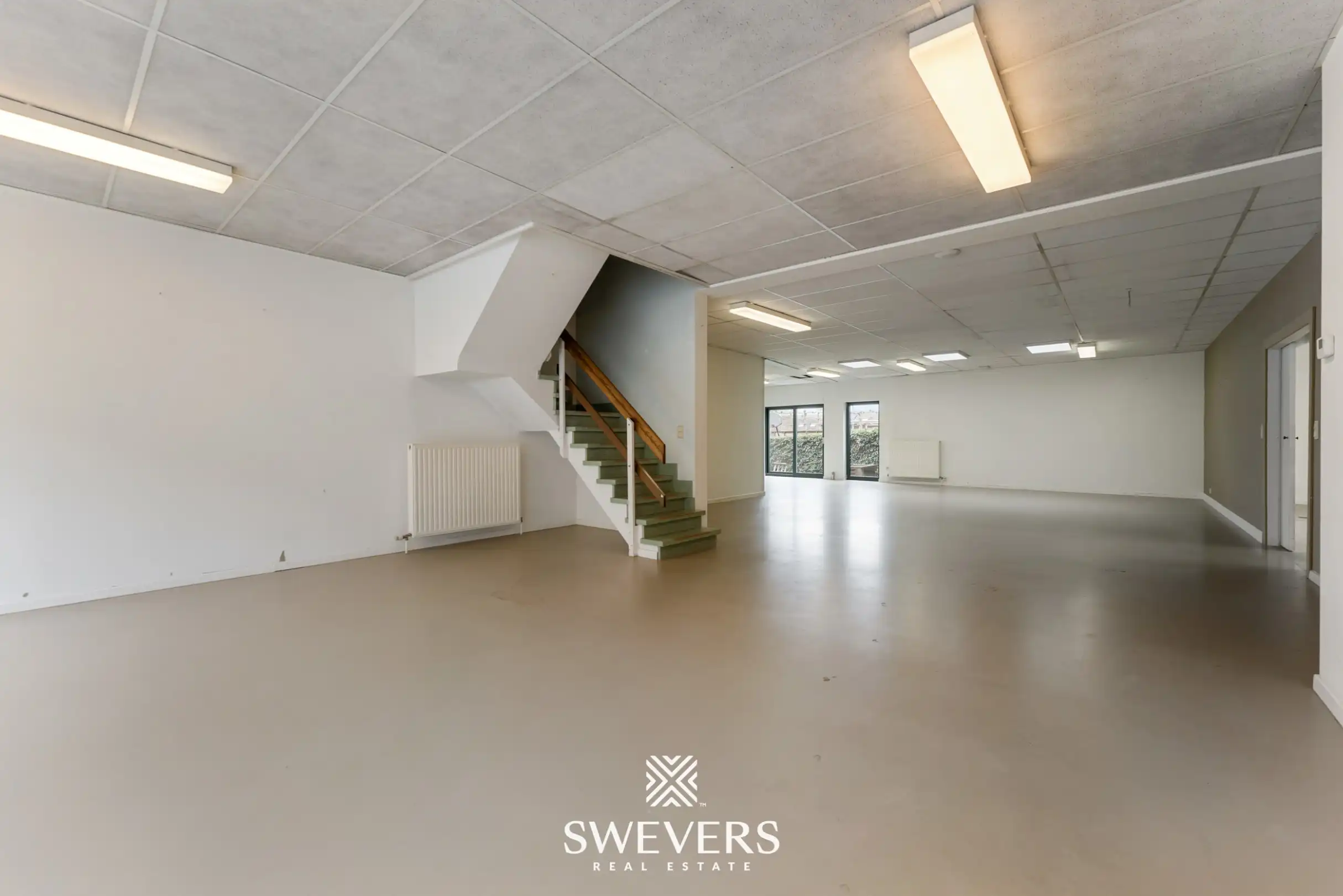 Commerciële opportuniteit met veel visibiliteit en ruimte in het centrum van Beringen foto 20