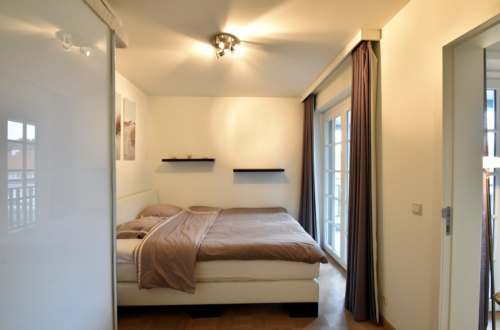 instap klaar appartement met twee terrassen in de Nieuwe Concessie foto 12