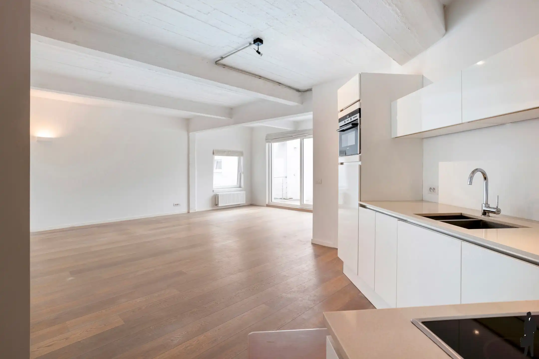 Lichtrijk appartement met terras in het centrum van Antwerpen foto 3