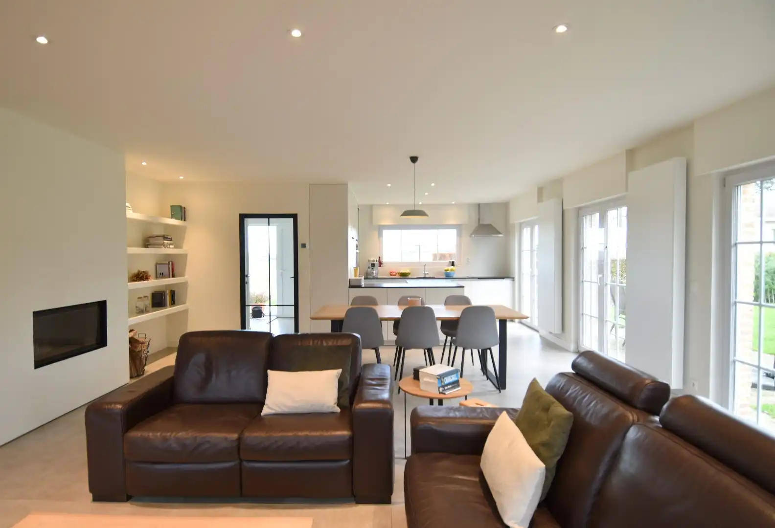 Landelijk gelegen vrijstaande woning met open zicht, verhuur voor korte termijn foto 3