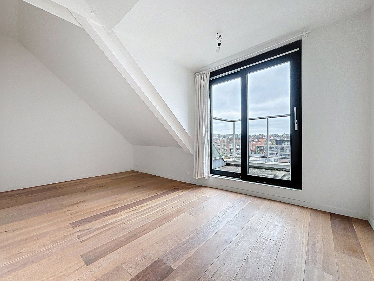Penthouse met terras nabij Sint-Pietersstation foto 11