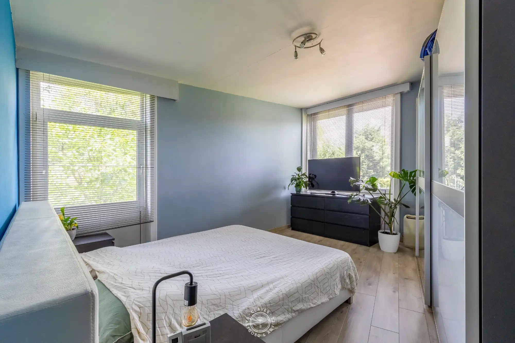 Ruimte, comfort en een uitstekende bereikbaarheid komen in deze verzorgde bungalow perfect samen. foto 14