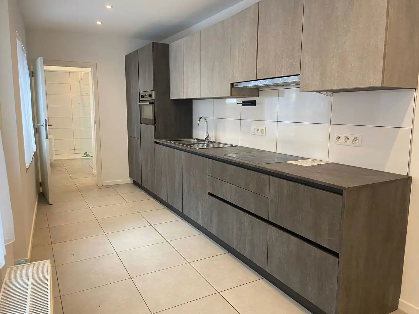 Gerenoveerde gesloten bebouwing met twee kamers  foto 6