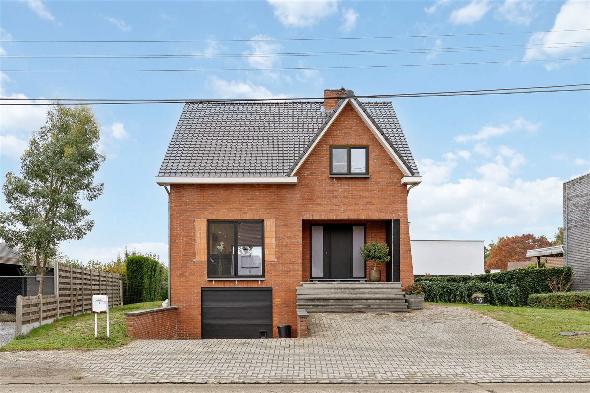 UITERST KNAP GERENOVEERDE WONING MET 3 SLAAPKAMERS GELEGEN OP EEN ZONNIG GEORIËNTEERD PERCEEL TE PAAL foto 29