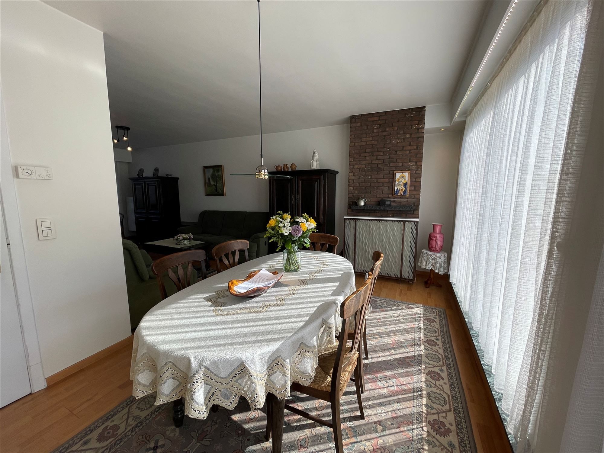 Half open woonhuis foto 4