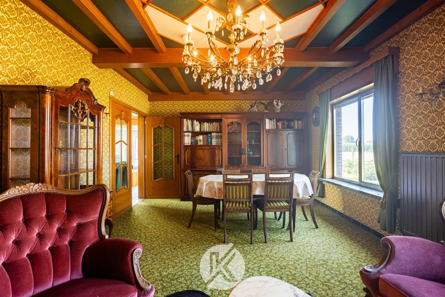 Robuuste woning met omliggende weides foto 10