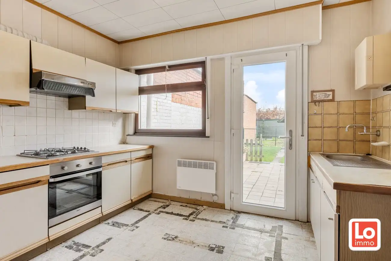 Gesloten woning met gezellige stadstuin op een vlot bereikbare locatie tussen Destelbergen en Gent! foto 7