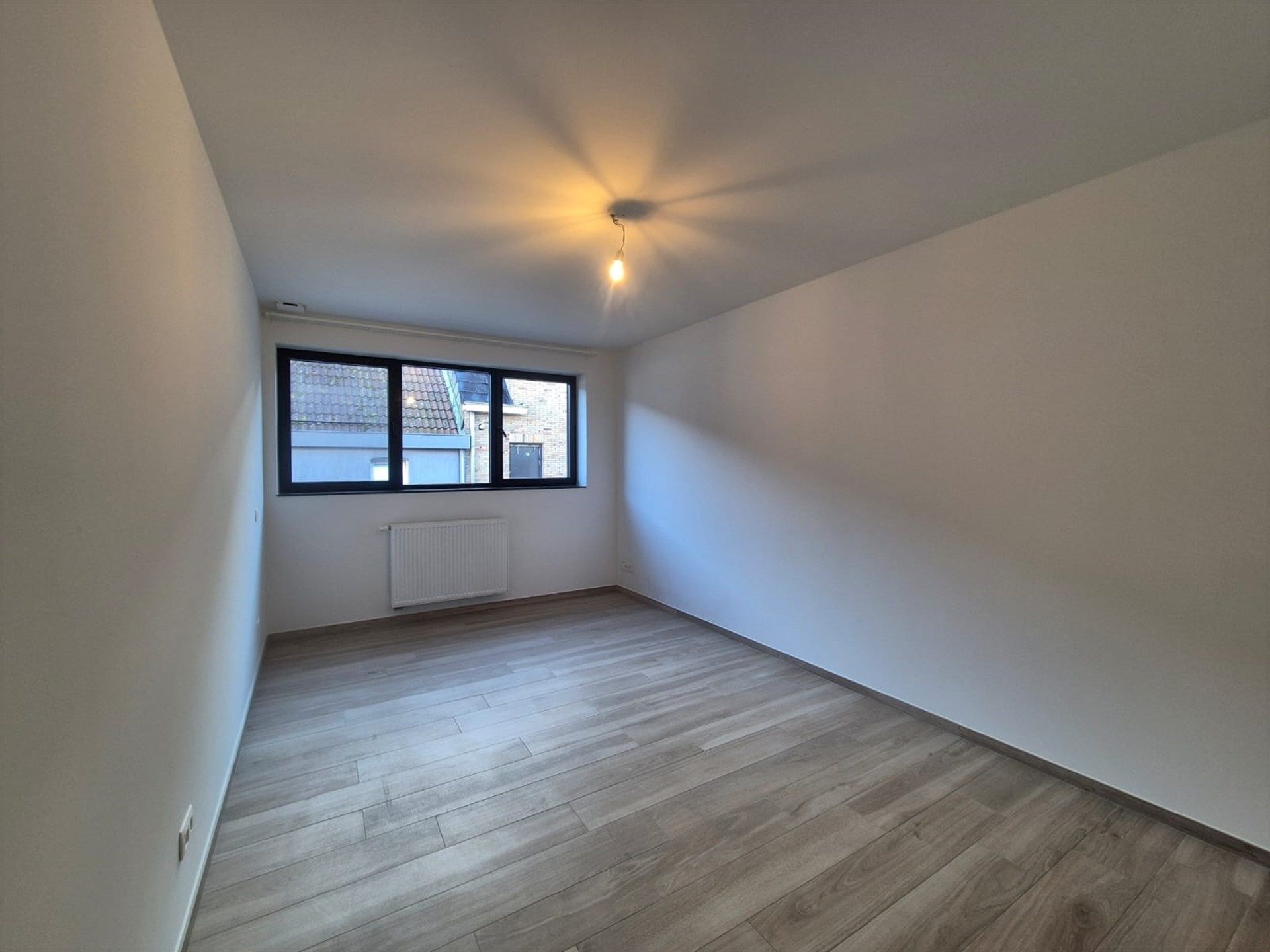 Nieuwbouwwoning (2021) met 3 slaapkamers, tuin en garage.  foto 22