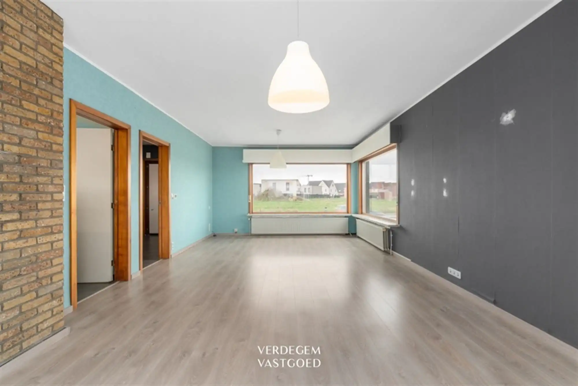 Vrijstaande bungalow met weidse zichten op toplocatie foto 6
