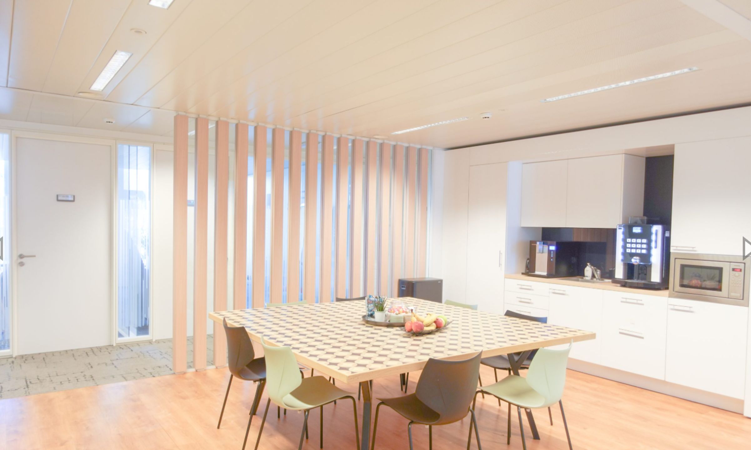 Instapklare kantoren te huur foto 2