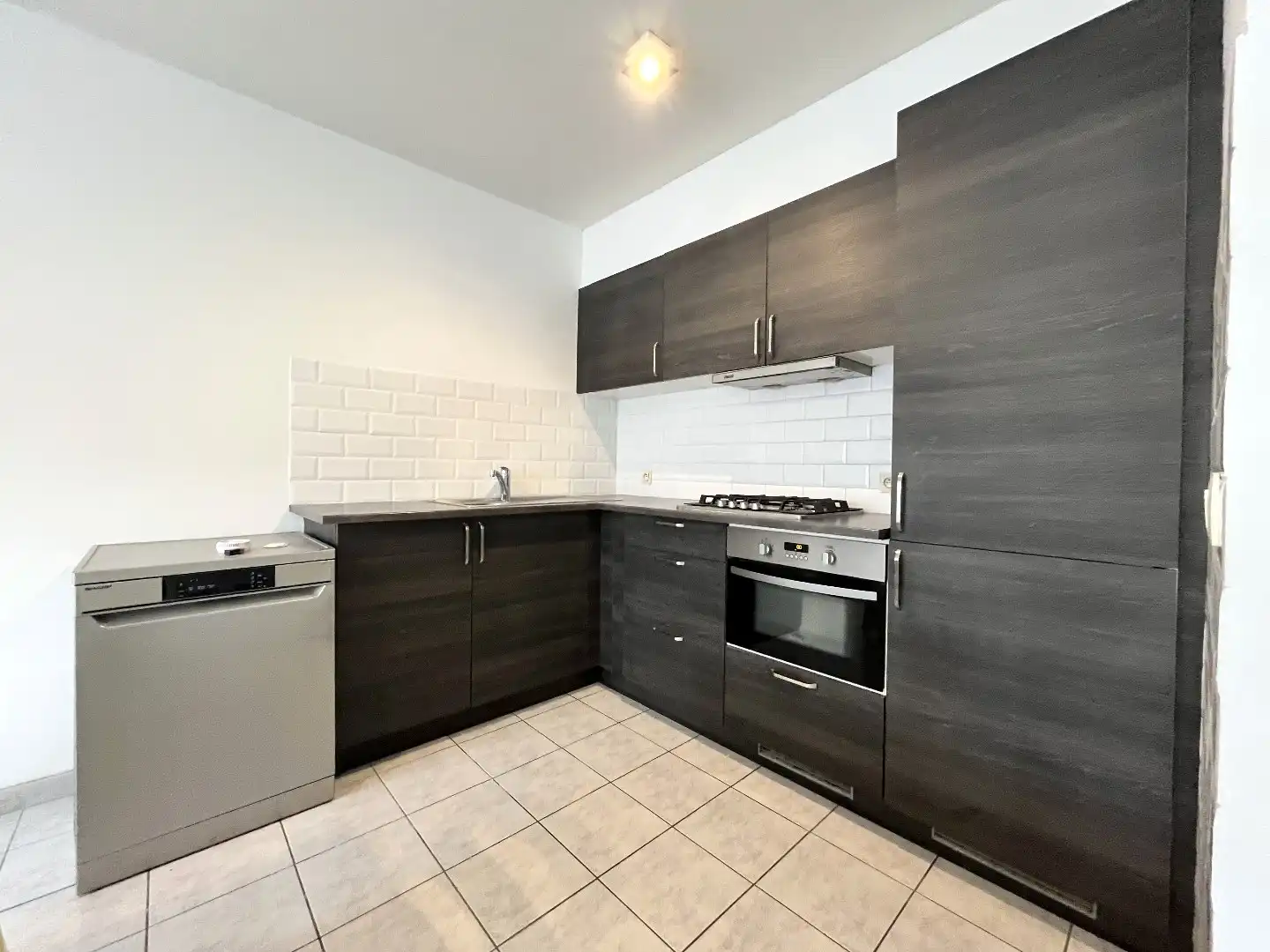 Hedendaags appartement met een garage foto 5