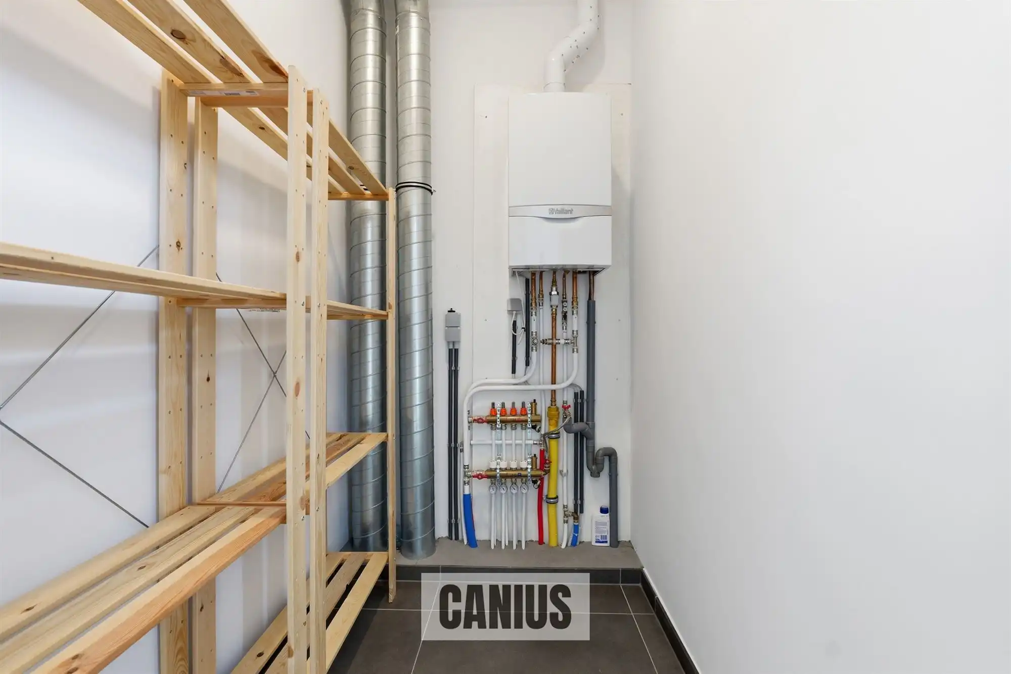 KANTOORGEBOUW MET PRAKTIJKRUIMTES OP TOPLOCATIE foto 20