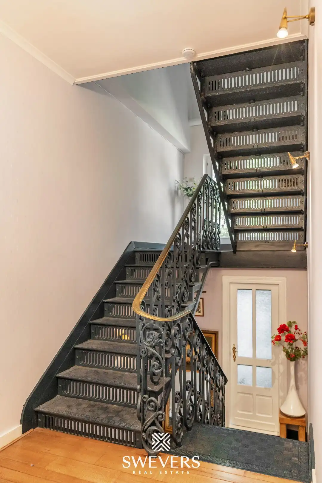 Belle-Epoque parel met 5 slpk in een park op 7.133m² foto 29