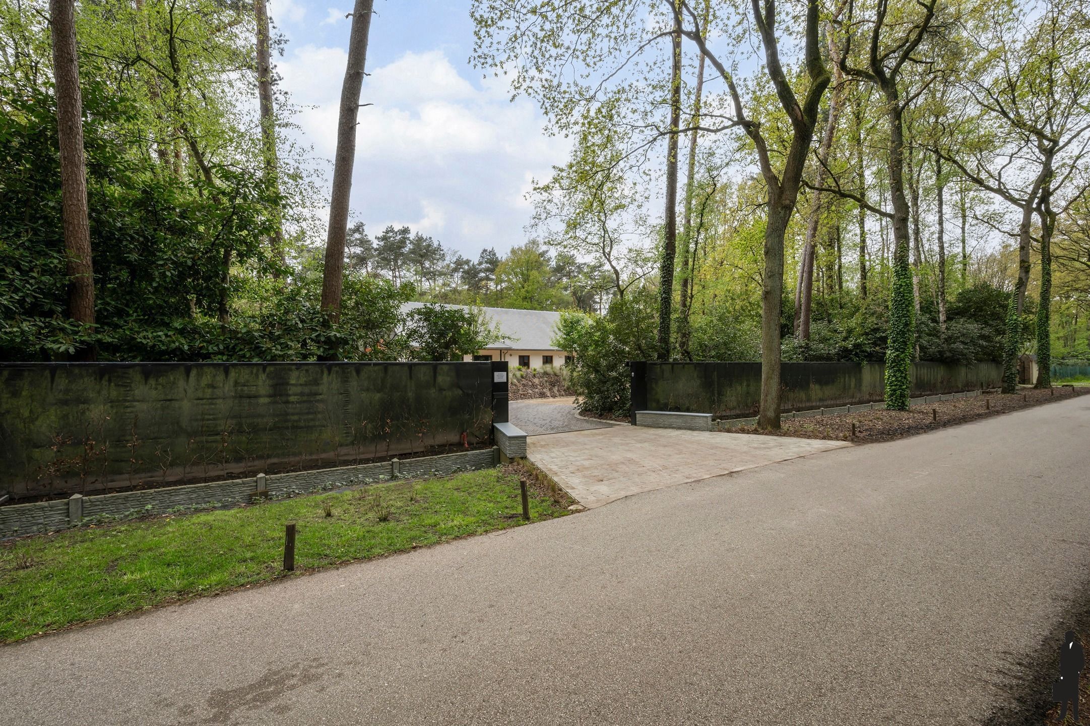 Volledige gerenoveerde villa te koop foto 77