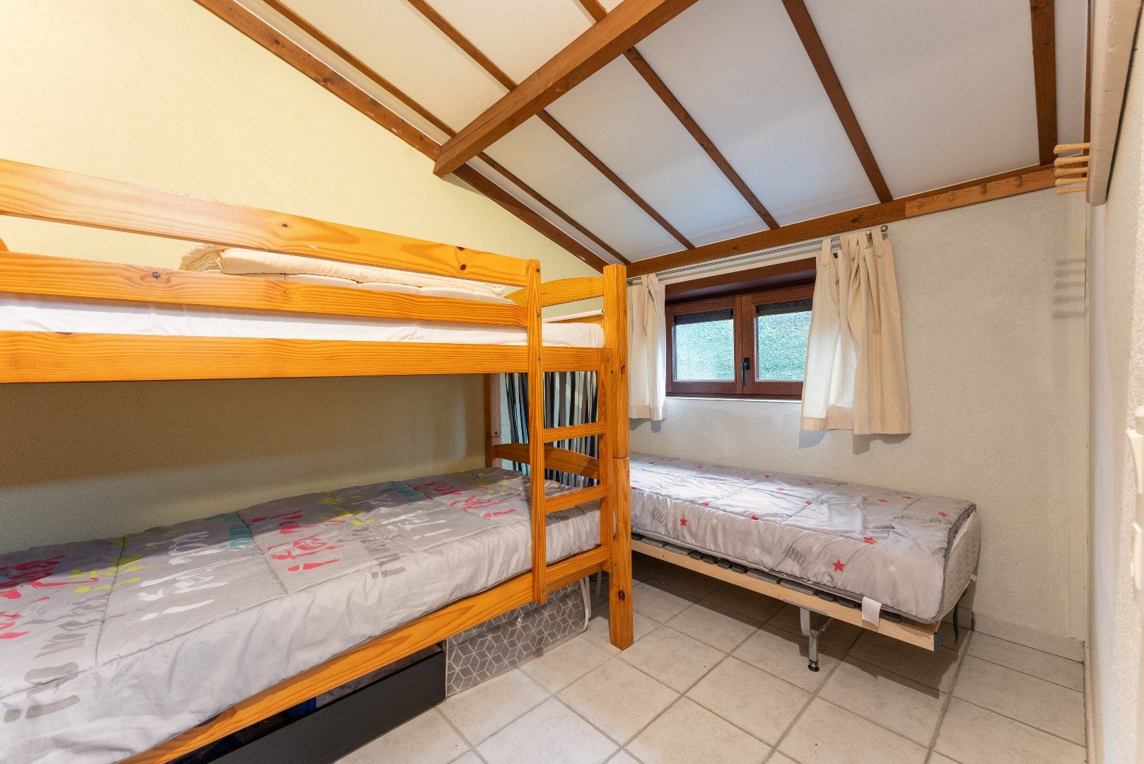 Zonnige vakantiewoning vlakbij zee foto 8