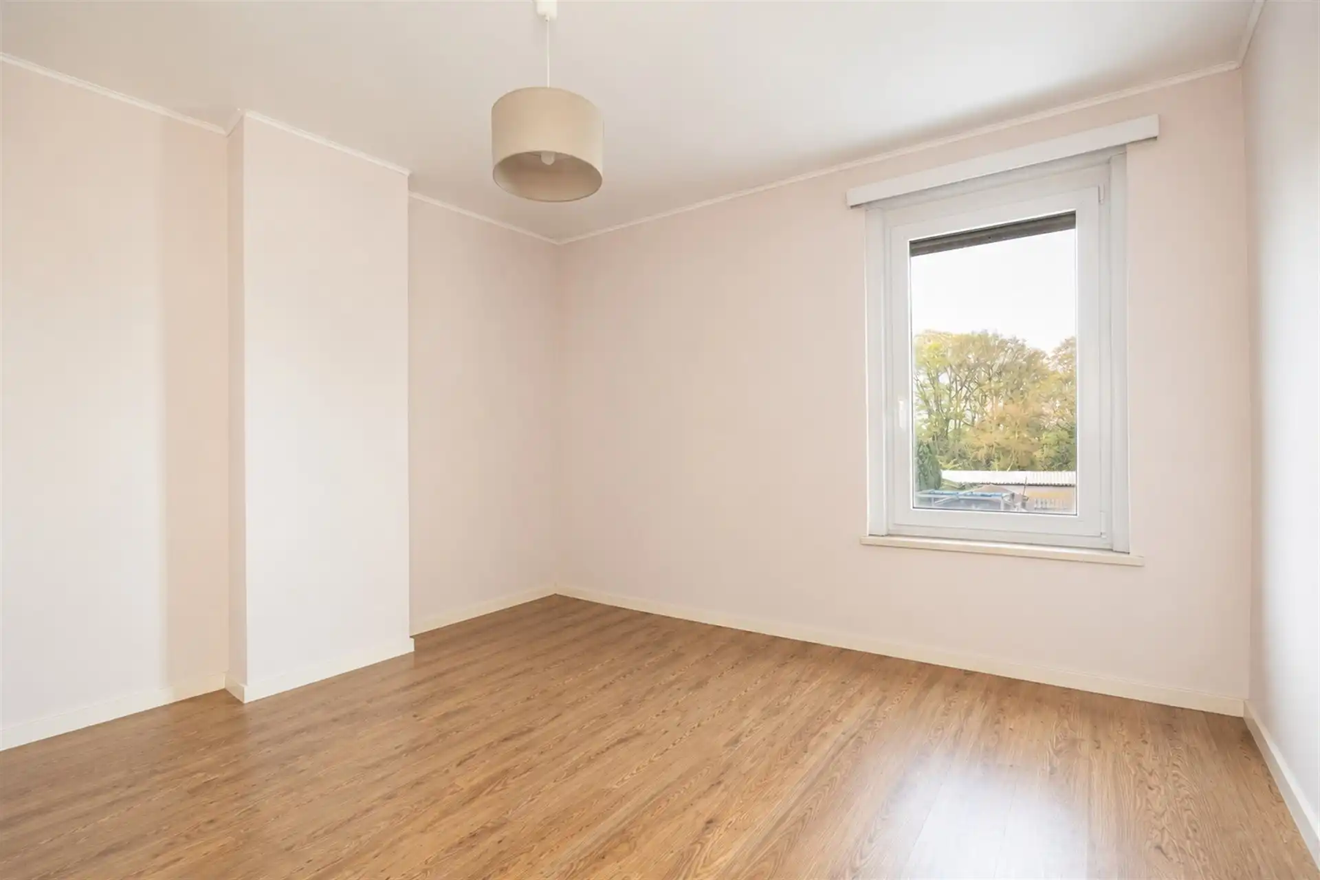 Uitstekend gelegen starterswoning met 2 tot mogelijks 3 slaapkamers en tuin foto 11