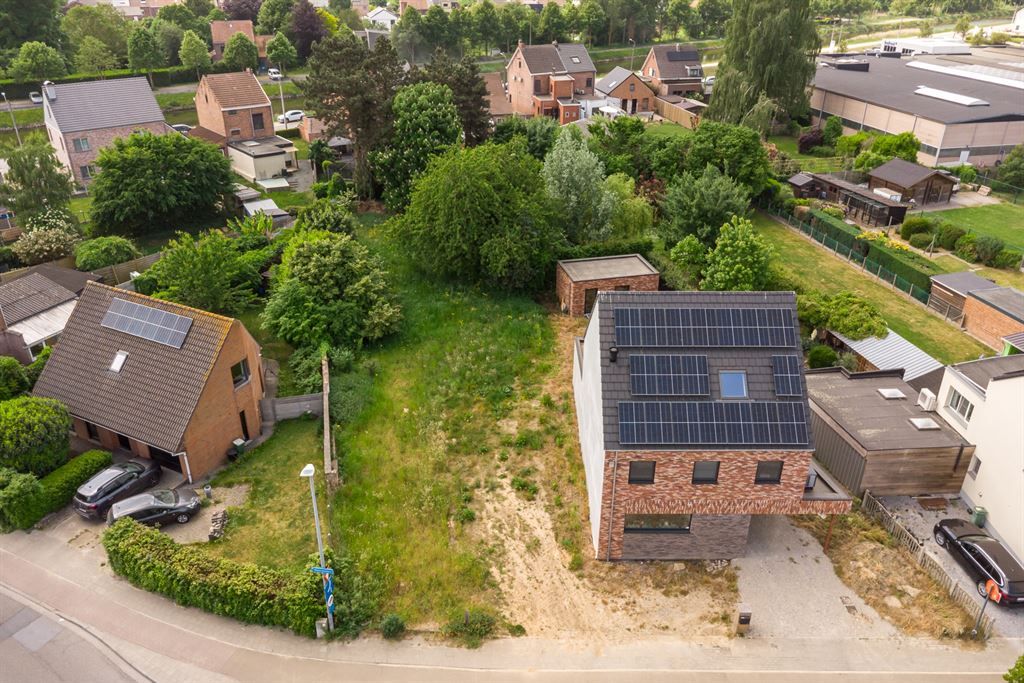 Zuidwest georiënteerde bouwgrond HOB foto {{pictureIndex}}