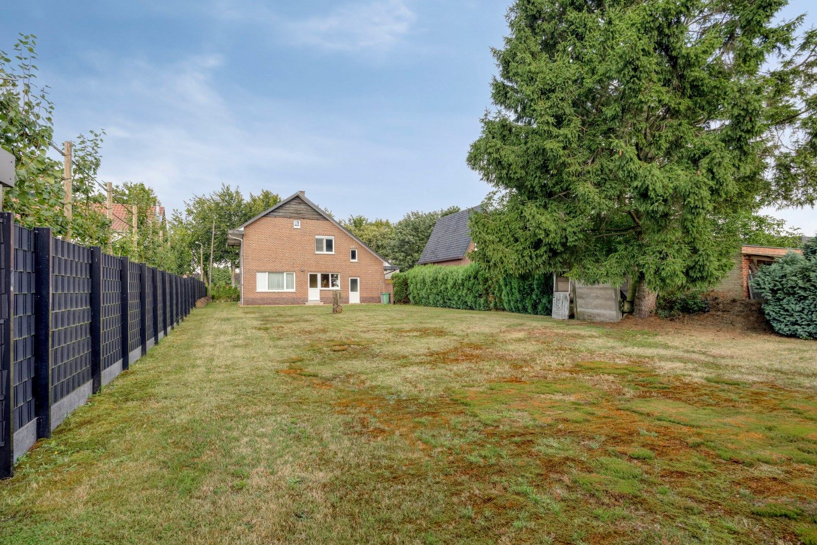 Vrijstaande woning met 3 slpks op een prachtig perceel van 1.060 m² !  foto 18